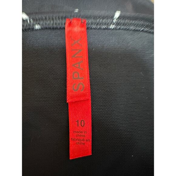 SPANX Women's Flirty Skirted Swim Bottom 2653 black geo size 10 New - Picture 3 of 4